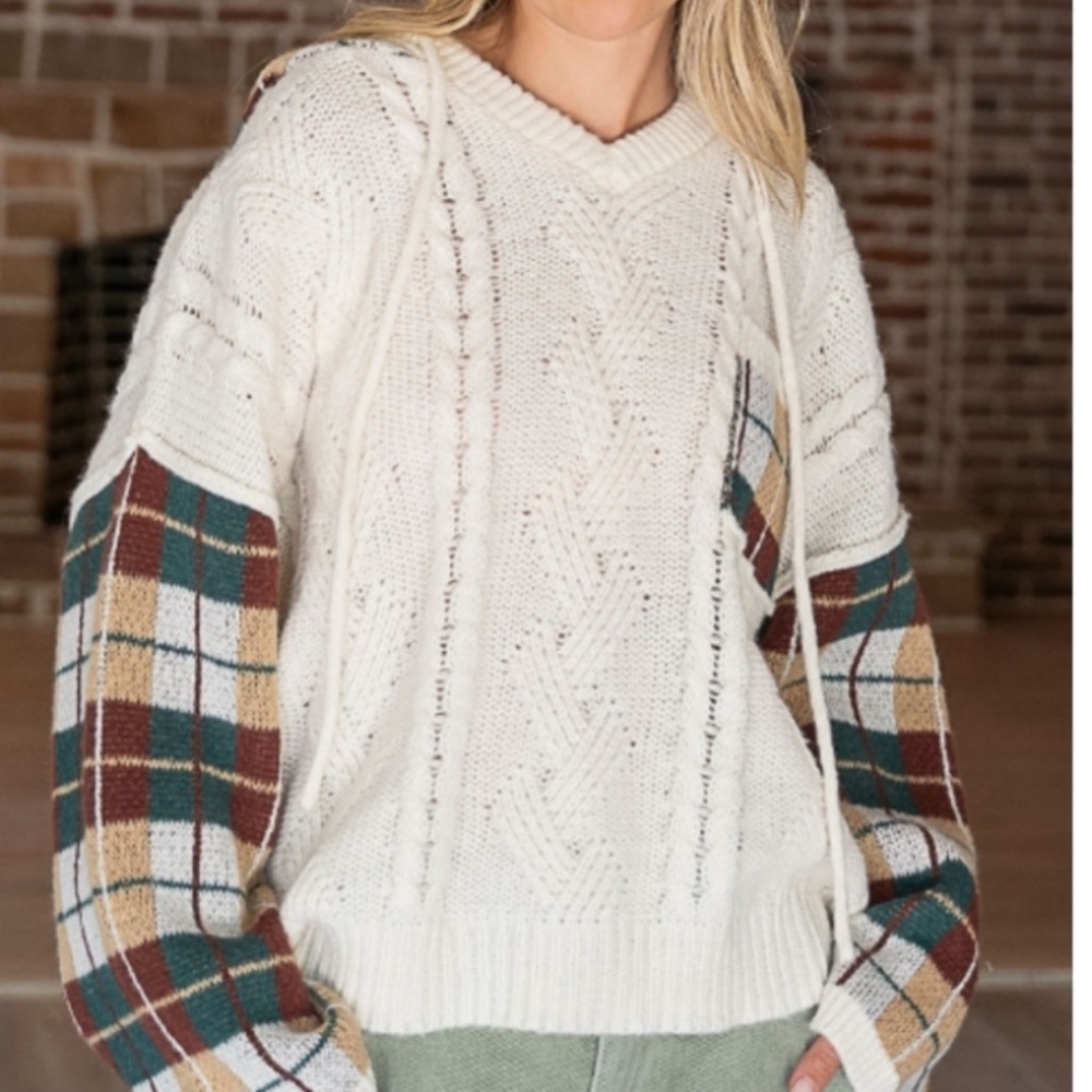 BPS13🤍🤎POL perspective in a boho cream v-neck sweater w/tan+brown check trim - Picture 3 of 11